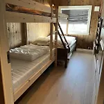 Stugu - Koselig Med Sentral Beliggenhet Ferienhaus Aker