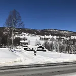 Stugu - Koselig Med Sentral Beliggenhet Ferienhaus Aker
