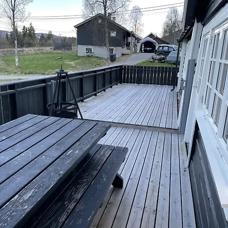 Stugu - Koselig Med Sentral Beliggenhet بيت للعطل