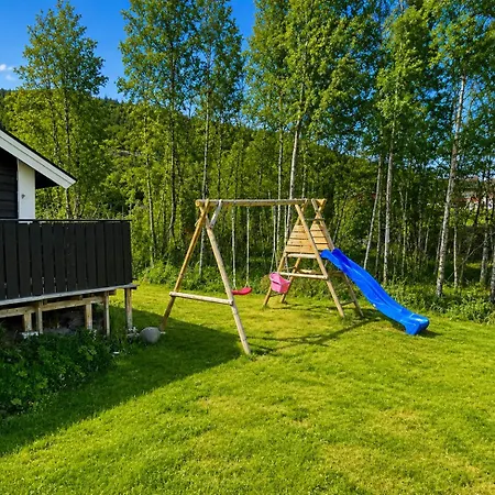 Stugu - Koselig Med Sentral Beliggenhet *